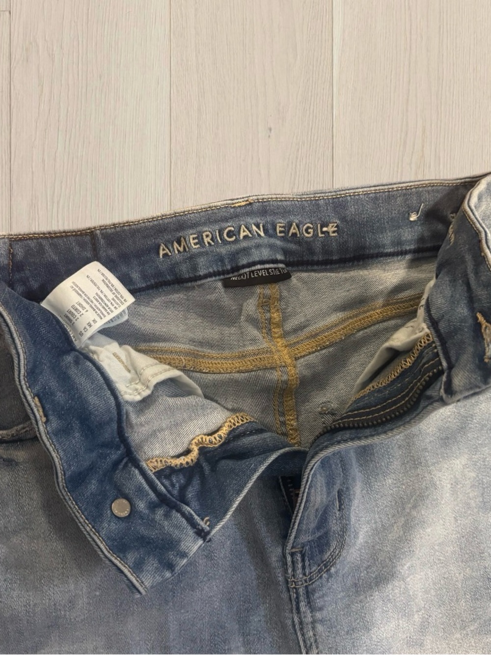 American Eagle Light Wash Denim Jeans